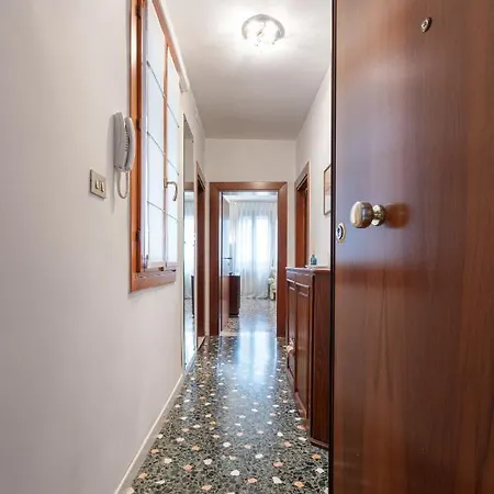 Canale View - S. Agostino Appartement *