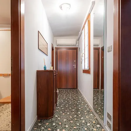 Canale View - S. Agostino Apartment
