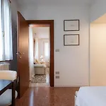 Hostmate - - Sant Agostino Veneza