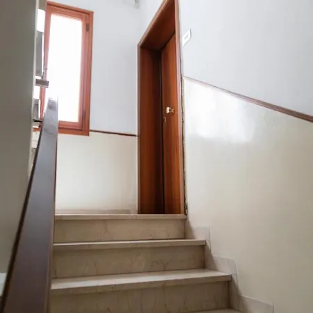 Hostmate - - Sant Agostino Apartament